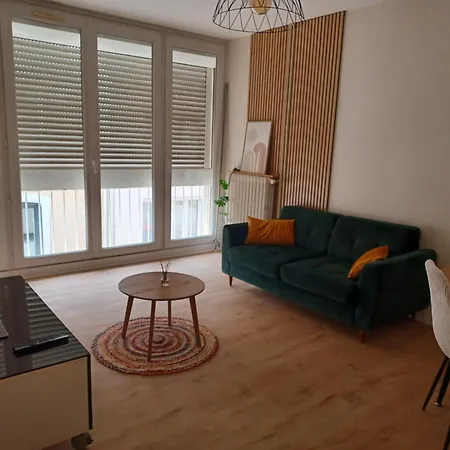 Adamo Apartamento *